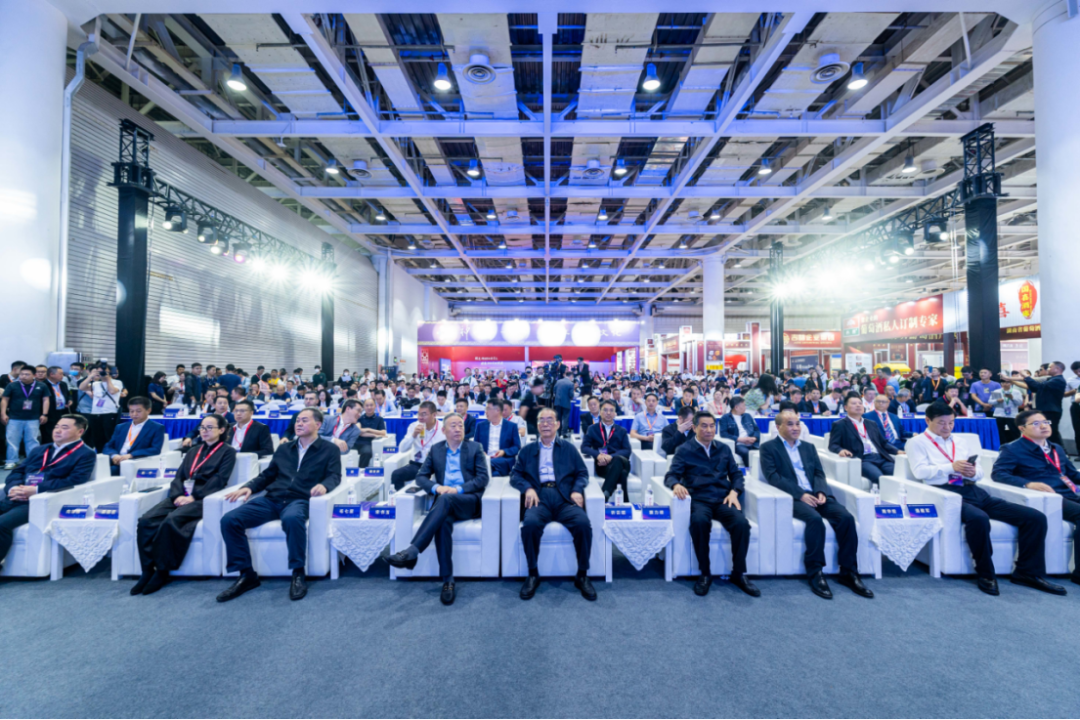 共醉长沙，&ldquo;第四届中国国际名酒博览会（春季）暨2023首届长沙国际酒业博览会&rdquo;盛大开幕