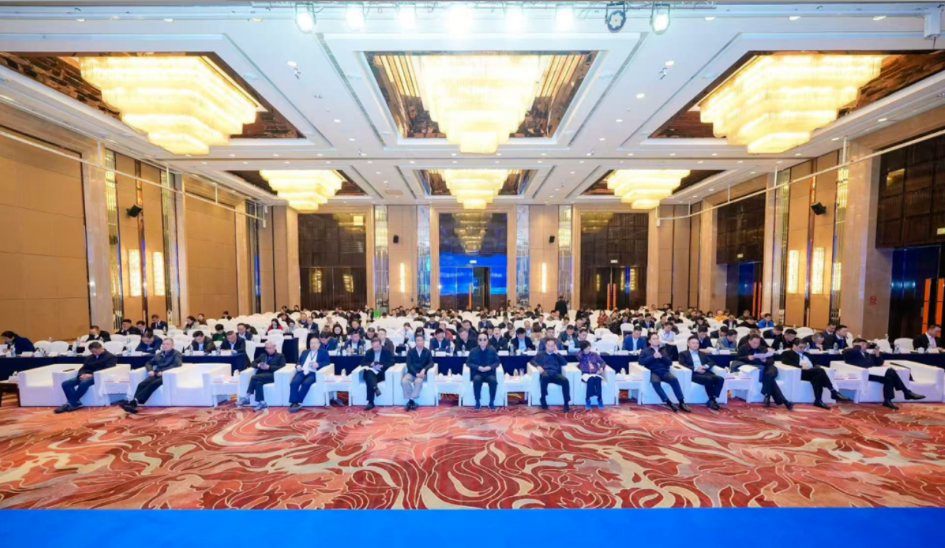 凝聚湘商力量 共绘发展新篇｜我会会长谢成波出席湖南异地商会联合会三届三次会员代表大会