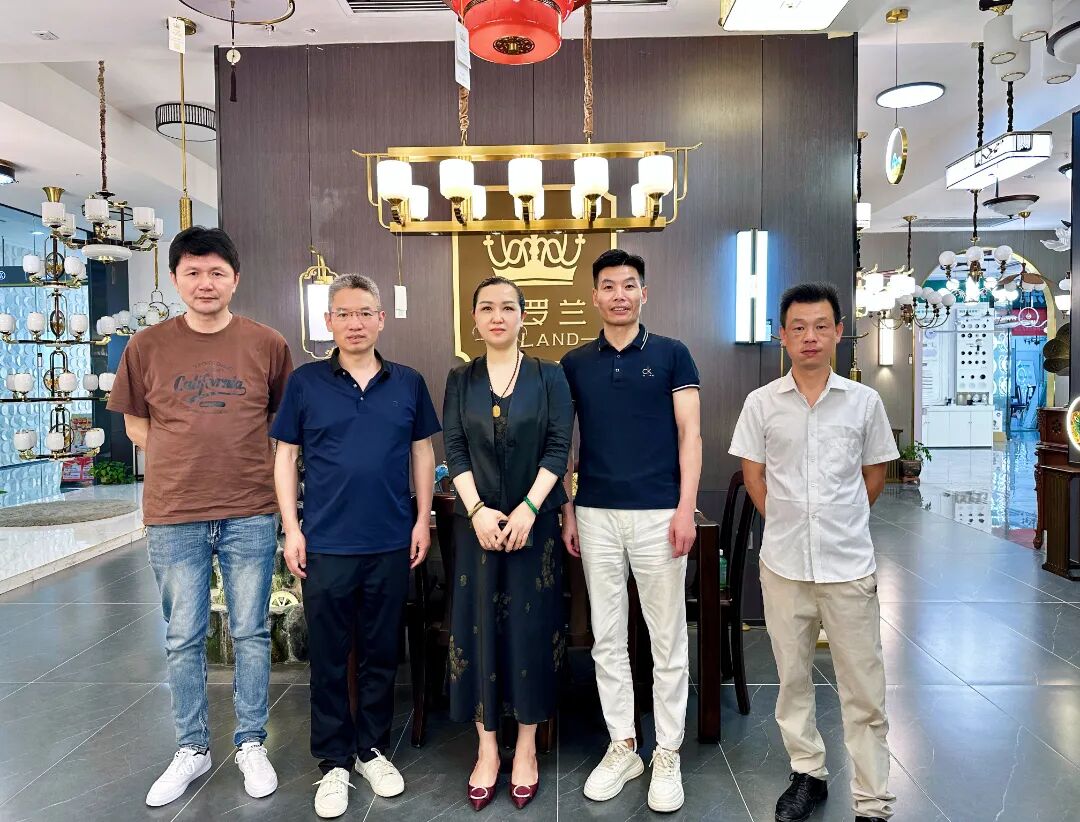 陕西省湖南商会深化会员企业走访&mdash;&mdash;副会长欧君平一行走访西安嘉城照明器材有限公司
